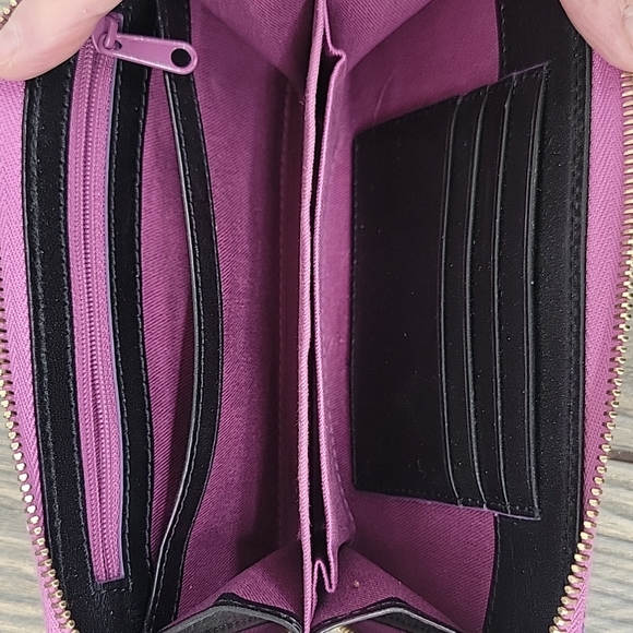 NEW Dooney&Bourke x Disney "It's A Small World" Tote/ShoulderBag & Wallet/Wristl - Picture 13 of 16